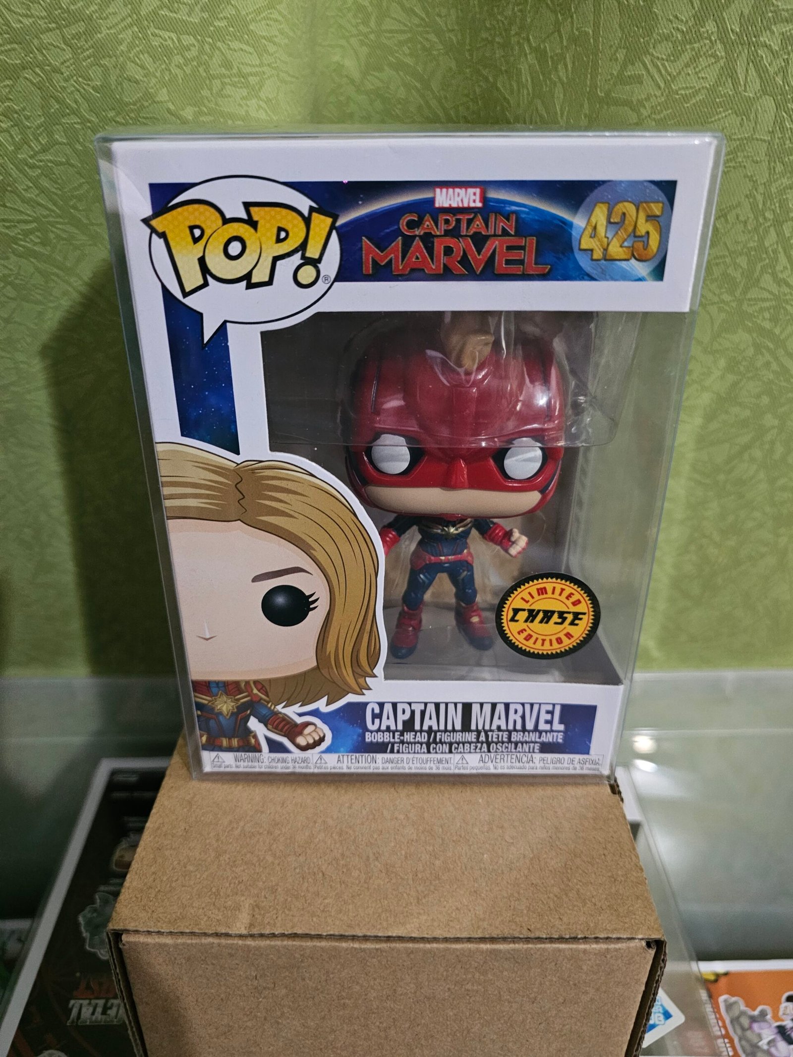 Funko Pop Captain Marvel #425